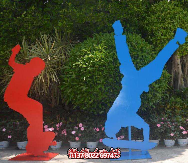不銹鋼滑板雕塑，挑戰(zhàn)高難度運(yùn)動(dòng)