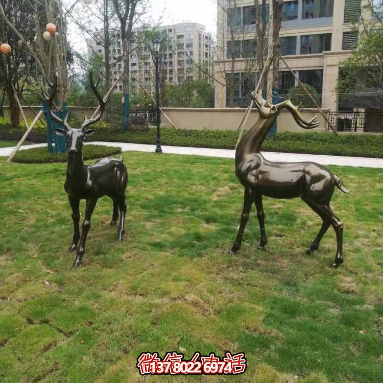 玻璃鋼梅花鹿雕塑，點綴園林景觀