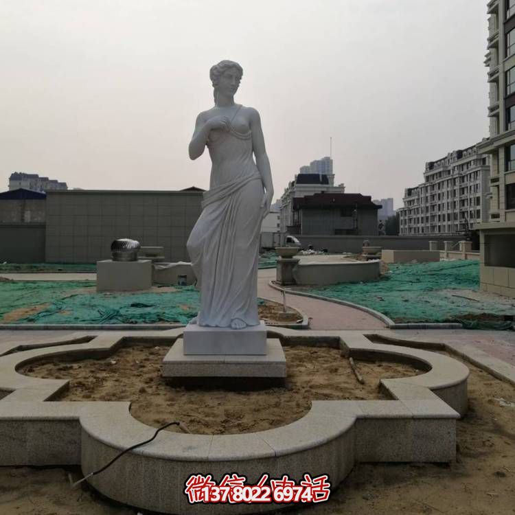 西方大理石雕像，浮雕人物裝飾街道