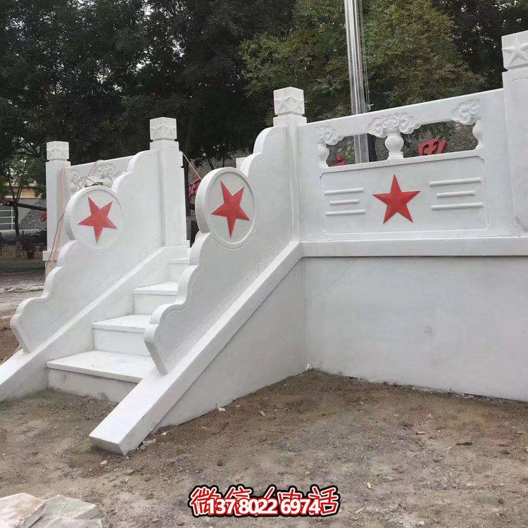 石欄桿護(hù)欄系統(tǒng)，為大理學(xué)校、政府及單位提供安全升旗臺