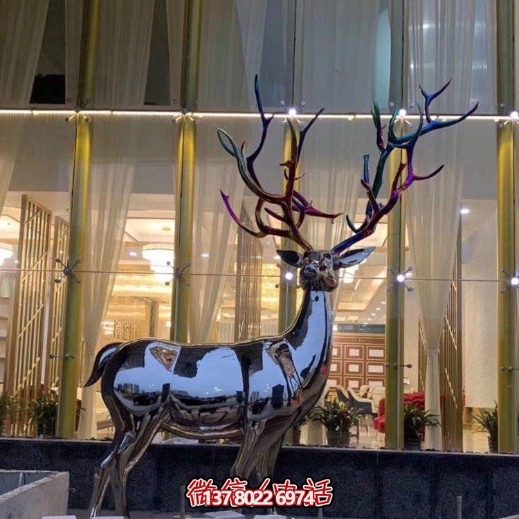 戶外不銹鋼鏡面鹿雕塑酒店鏤空動(dòng)物雕塑擺件