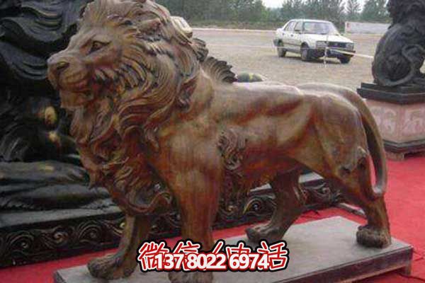 獅子雕塑-廣場(chǎng)玻璃鋼仿真動(dòng)物獅子雕塑